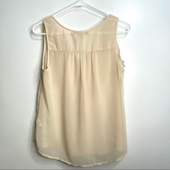 Forever 21 M cream semi sheer ruffled sleeveless blouse tank 167B7 - Picture 9 of 9